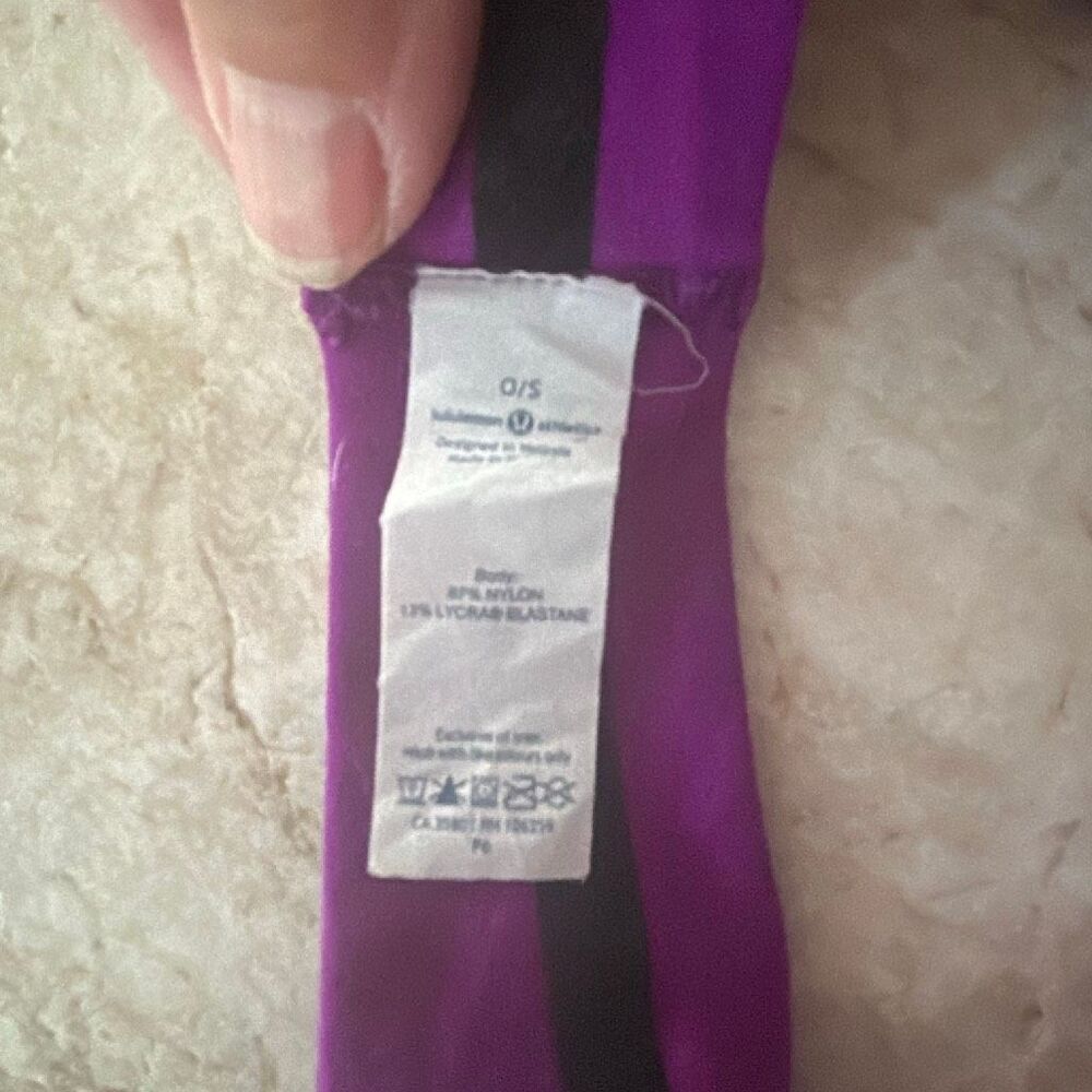 2 Lululemon Headbands - Picture 4 of 4